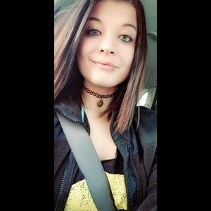 Meet your Posher, Adele